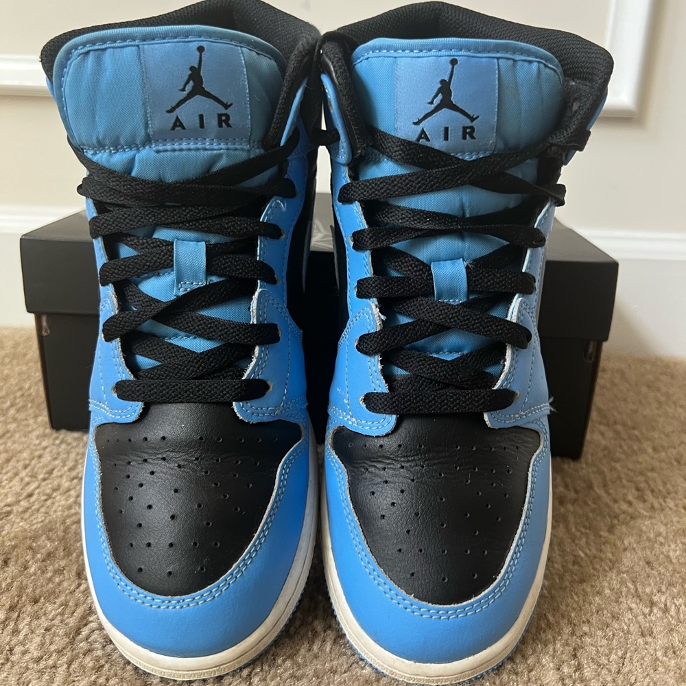 Jordan Kids' Sneakers in Blue and Black